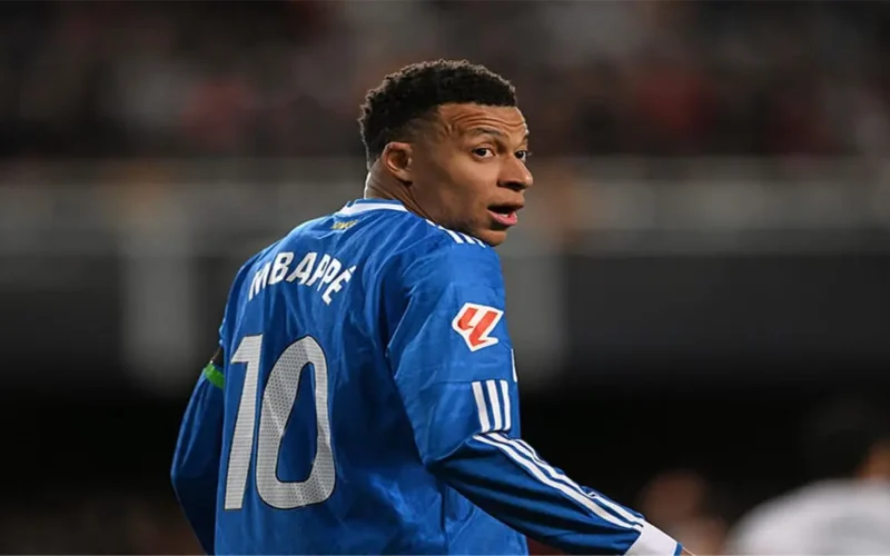 تحديات حقيقية تواجه مبابي في تحقيق إنجازات مشابهة مع نادي ريال مدريد